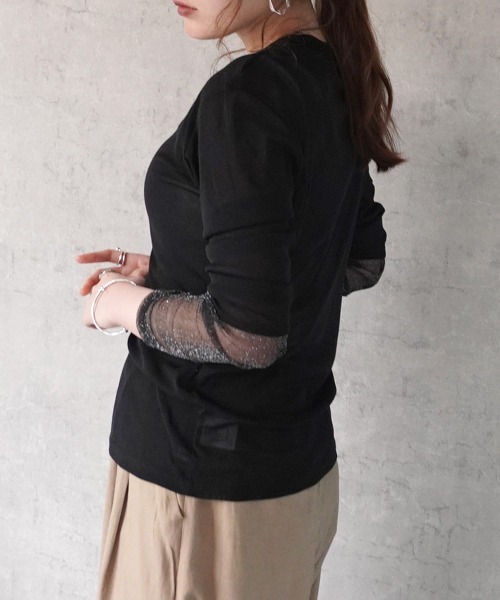 Emma（SELECT LEVERY）（エマ セレクトリベリー）の「袖口シアーラメ切替プルオーバー（Tシャツ/カットソー・レディース・チャコール/ブルー/アイボリー/ブラック・FREE）」の7枚目の写真