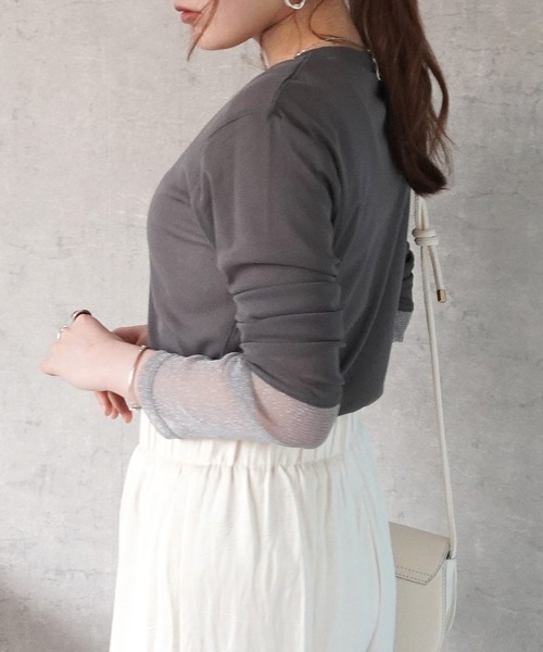 Emma（SELECT LEVERY）（エマ セレクトリベリー）の「袖口シアーラメ切替プルオーバー（Tシャツ/カットソー・レディース・チャコール/ブルー/アイボリー/ブラック・FREE）」の10枚目の写真