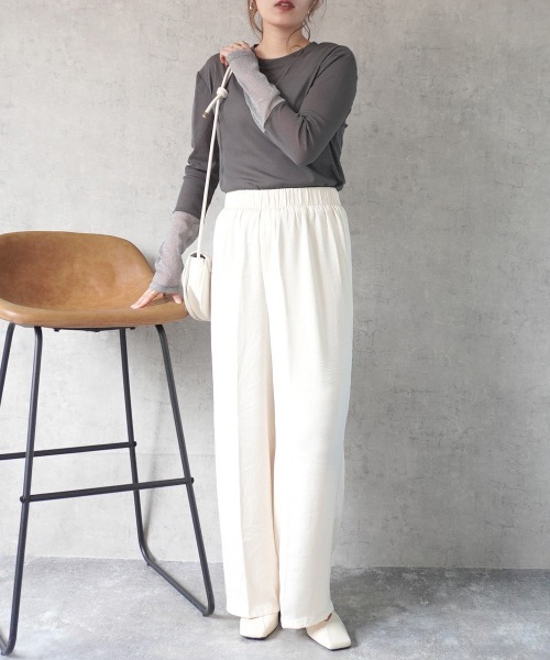 Emma（SELECT LEVERY）（エマ セレクトリベリー）の「袖口シアーラメ切替プルオーバー（Tシャツ/カットソー・レディース・チャコール/ブルー/アイボリー/ブラック・FREE）」の12枚目の写真