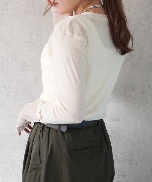 Emma（SELECT LEVERY）（エマ セレクトリベリー）の「袖口シアーラメ切替プルオーバー（Tシャツ/カットソー・レディース・チャコール/ブルー/アイボリー/ブラック・FREE）」の14枚目の写真