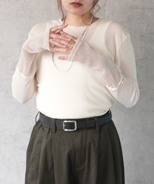 Emma（SELECT LEVERY）（エマ セレクトリベリー）の「袖口シアーラメ切替プルオーバー（Tシャツ/カットソー・レディース・チャコール/ブルー/アイボリー/ブラック・FREE）」の19枚目の写真