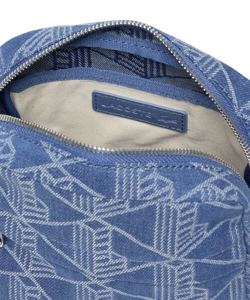 LACOSTE（ラコステ）の「ネオクロックシーズナル ジャカードデニムミニバッグ（ショルダーバッグ・レディース・ブルー・FREE）」の4枚目の写真