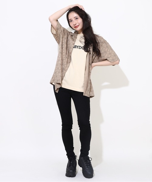 BABYDOLL(ベビードール)の「親子お揃い ロゴ総柄シャツ 0342A 【ボトムス別売】(シャツ/ブラウス・メンズ・ベージュ・M/L/XL)」の4枚目の写真