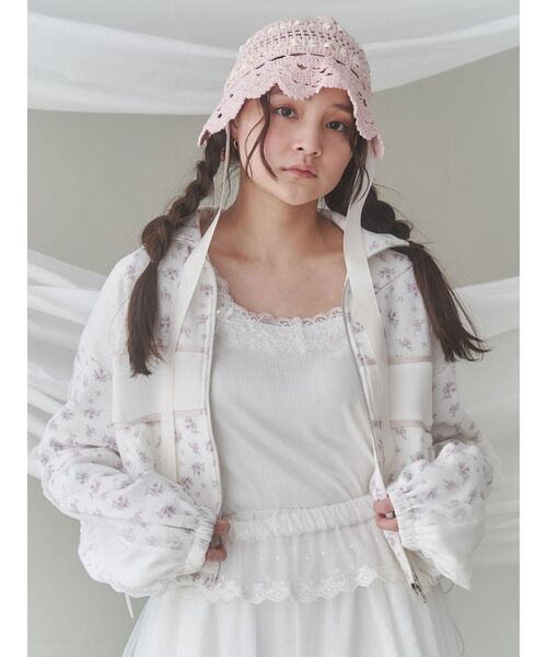 merry jenny(メリージェニー)の「flower camisole tops(キャミソール・レディース・ピンク/ブルー/オフホワイト・FREE)」の11枚目の写真