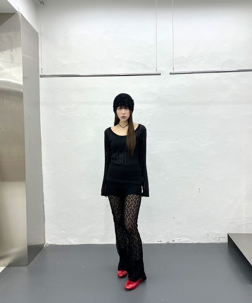 4INT.（フォイント）の「【日焼け対策】 長袖 シースルー メッシュ サマーニット（Tシャツ/カットソー・レディース・ブラック/ホワイト/グレー・FREE）」の11枚目の写真