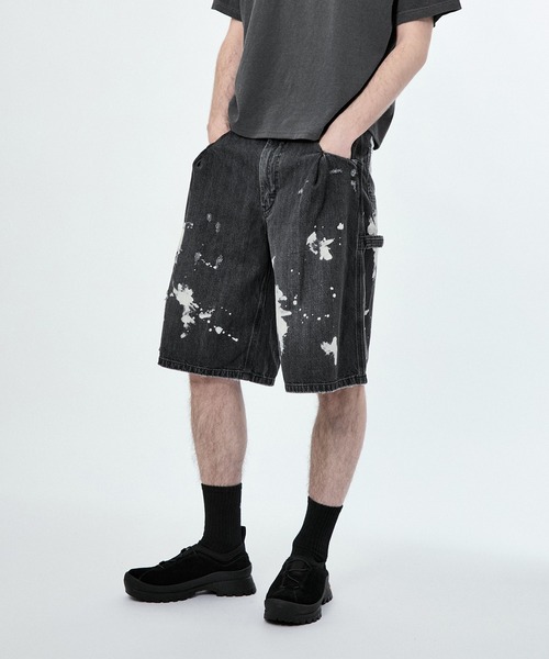 M TO R(ムウトアール)の「【Leex BELPER x M】PAINT BUGGY PAINTER TUCK SHORTS(デニムパンツ・レディース・ブラック/ネイビー・M/L/XL)」の15枚目の写真