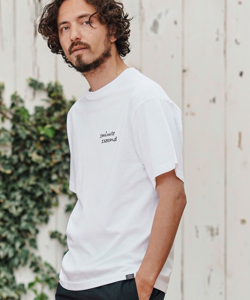 1minute 1second(ワンミニットワンセカンド)の「mt9678-Cursive embroidery combed yarn T-shirt Tシャツ(Tシャツ/カットソー・メンズ・ブラック×グレー/ホワイト系その他/ホワイト×グレー・S/M/L/XL)」の11枚目の写真