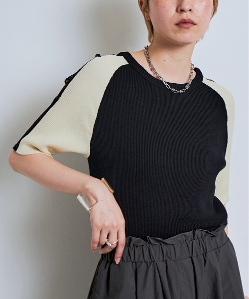 W:Huku(フーク)の「ショルダー レース ラグラン ニット トップス / 半袖 ハーフスリーブ(ニット/セーター・レディース・グレー/ダークブラウン/アイボリー/ブラック・FREE)」の9枚目の写真