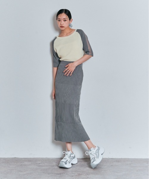 W:Huku(フーク)の「ショルダー レース ラグラン ニット トップス / 半袖 ハーフスリーブ(ニット/セーター・レディース・グレー/ダークブラウン/アイボリー/ブラック・FREE)」の13枚目の写真