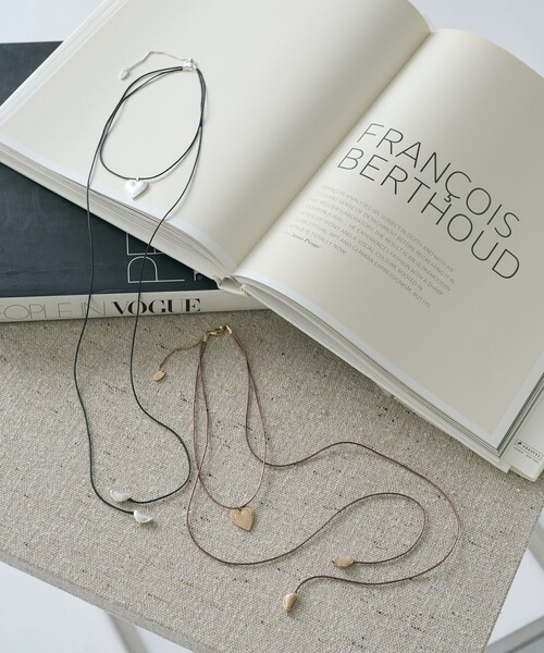 BEAUTY&YOUTH UNITED ARROWS（ビューティーアンドユースユナイテッドアローズ）の「コード×メタルハート チョーカー（ネックレス・レディース・シルバー/ゴールド・FREE）」の8枚目の写真