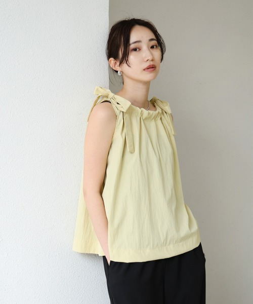 Bab(バブ)の「ショルダーリボンデザインブラウス(シャツ/ブラウス・レディース・ブラック/ベージュ/イエロー・M)」の1枚目の写真