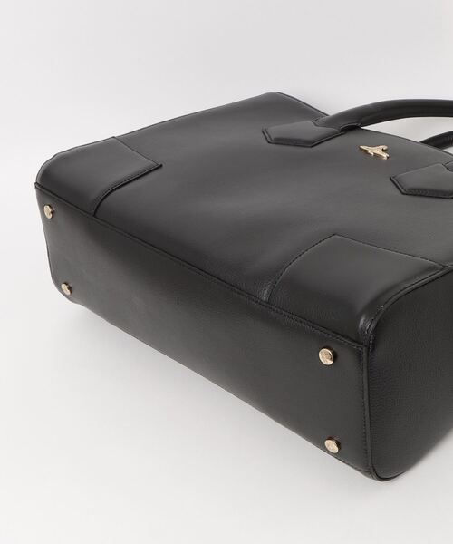 EXECUTIVE LEATHER SQUARE TOTE M（トートバッグ）｜Vivienne