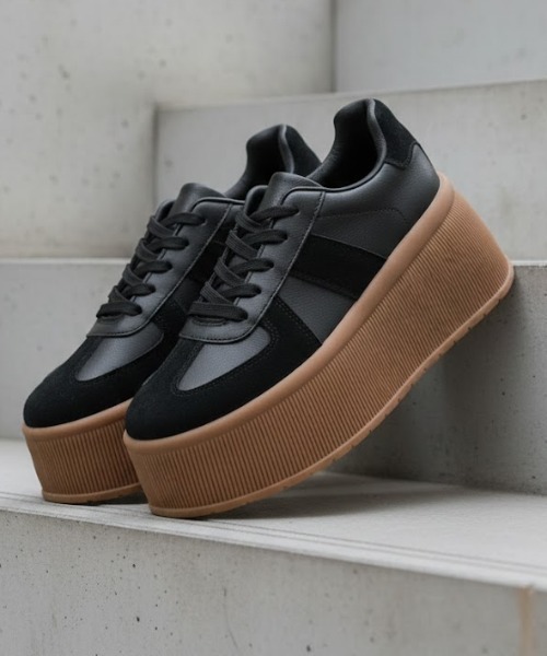 GERMAN TRAINER（ジャーマントレーナー）の「軽量厚底 ジャーマントレーナー GERMAN TRAINER　ユニセックス（スニーカー・レディース・ホワイト/ブラック/ホワイト×ホワイト/ブラック×ブラック・38/39/40/44/36/37/41/42/43）」の4枚目の写真