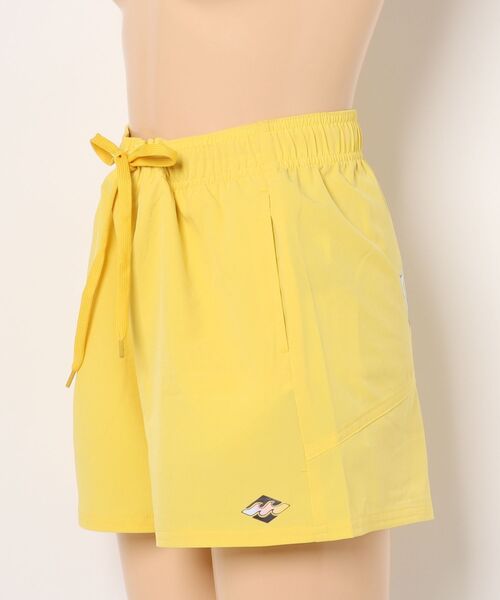 BILLABONG(ビラボン)の「【BILLABONG/ビラボン】25SS SUNSET ARCH BOARDSHORTS/水陸両用ウエストゴム撥水UVストレッチバックプリントロゴボードショーツ・サーフトランクス・バギーショーツ(水着)(水着・レディース・ホワイト/イエロー/ブルー/ブラック・MEDIUM/LARGE)」の8枚目の写真