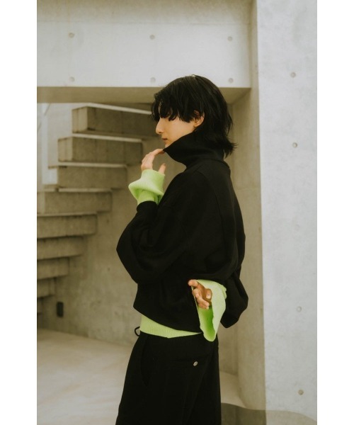 Knuth Marf(クヌースマーフ)の「half zip sweat tops(unisex)(スウェット・レディース・グレー/ブラック/アイボリー・MEDIUM/SMALL)」の9枚目の写真