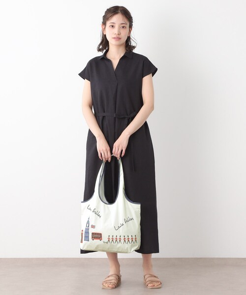 LAURA ASHLEY(ローラアシュレイ)の「【表地撥水】ロンドン柄 レインパッカブルトートバッグ(エコバッグ/サブバッグ・レディース・アイボリー系/ベージュ系その他3/ブルー系その他2/ピンク系その他・00)」の11枚目の写真