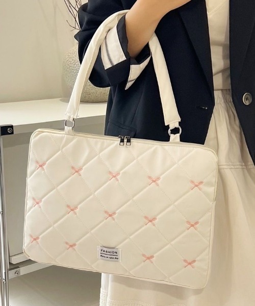 セール】【3色展開】リボン刺繍キルティングPCバッグ（ショルダー