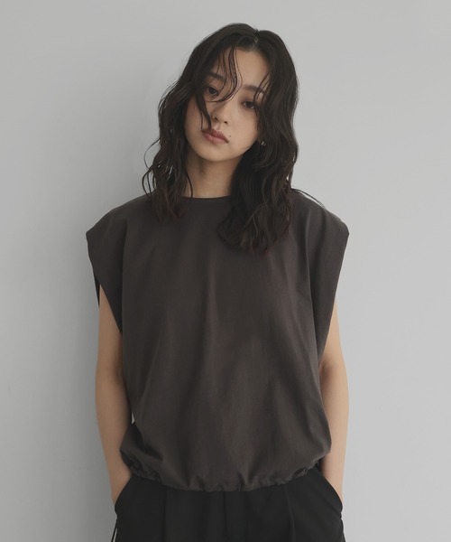 hellam(へラム)の「【販売終了】ドロストショルダータックTシャツ(Tシャツ/カットソー・レディース・チャコール/ブラウン/ブラック/オフホワイト・FREE)」の10枚目の写真