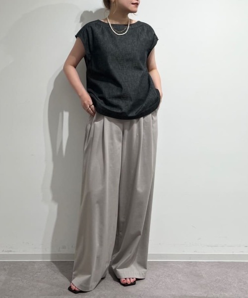 human woman(ヒューマンウーマン)の「◆ライトオンスデニムボートネックブラウス(シャツ/ブラウス・レディース・ベージュ/ブラック・MEDIUM)」の4枚目の写真