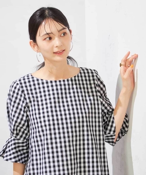 a.v.v(アーヴェヴェ)の「タックスリーブブラウス【WEB限定】(シャツ/ブラウス・レディース・ブラック/ネイビー・36/38/40)」の18枚目の写真