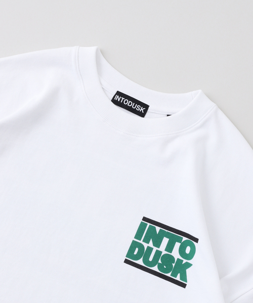 WISM(ウィズム)の「INTODUSK / イントゥダスク BOX LOGO TEE(Tシャツ/カットソー・メンズ・ホワイト・LARGE/MEDIUM)」の3枚目の写真