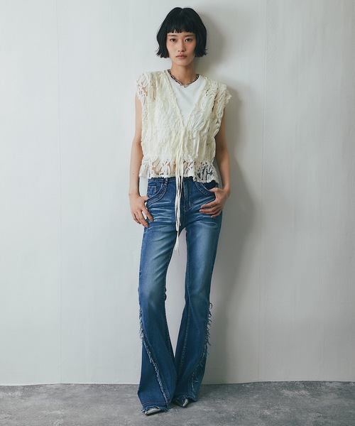 ANOTHER S（アナザーエス）の「ストレッチ素材フリンジフレアデニム（デニムパンツ・レディース・ブラック/ブルー・S/M/L）」の7枚目の写真
