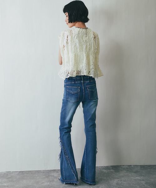 ANOTHER S（アナザーエス）の「ストレッチ素材フリンジフレアデニム（デニムパンツ・レディース・ブラック/ブルー・S/M/L）」の9枚目の写真