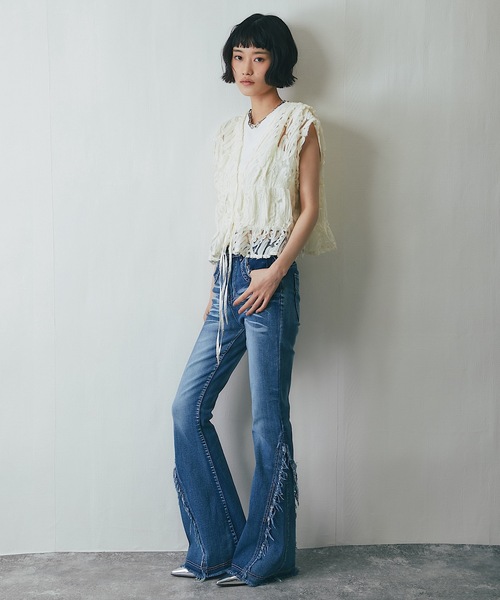 ANOTHER S（アナザーエス）の「ストレッチ素材フリンジフレアデニム（デニムパンツ・レディース・ブラック/ブルー・S/M/L）」の12枚目の写真