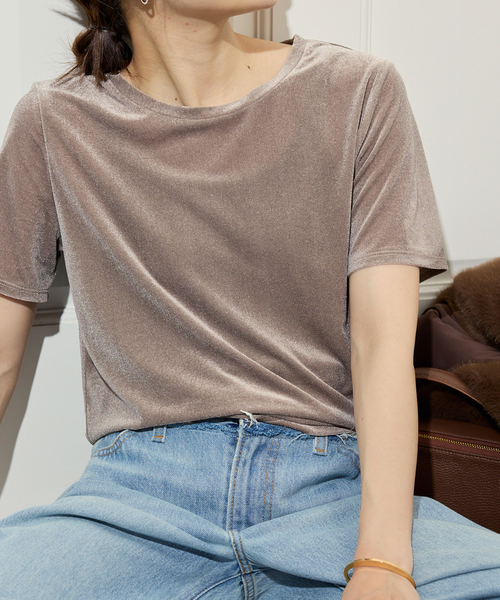 SLOBE IENA(スローブイエナ)の「ベロアTシャツ(Tシャツ/カットソー・レディース・ブラック/サックスブルー/グレー/ベージュ・FREE)」の3枚目の写真