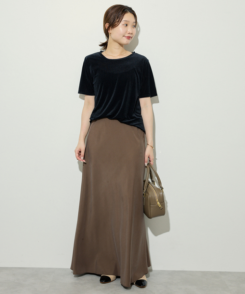 SLOBE IENA(スローブイエナ)の「ベロアTシャツ(Tシャツ/カットソー・レディース・ブラック/サックスブルー/グレー/ベージュ・FREE)」の22枚目の写真