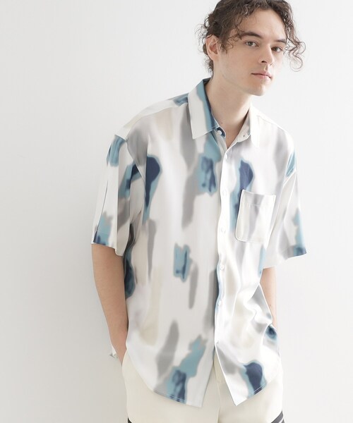 tk.TAKEO KIKUCHI(ティーケータケオキクチ)の「梨地ボカシプリントシャツ(シャツ/ブラウス・メンズ・ネイビー/ダークブラウン/ホワイト/ブラック・04/03/02)」の2枚目の写真