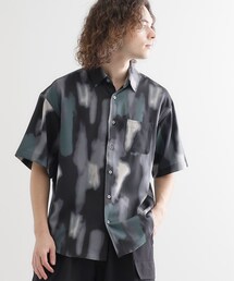 梨地ボカシプリントシャツ