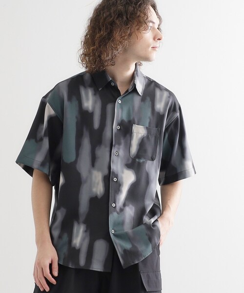 tk.TAKEO KIKUCHI(ティーケータケオキクチ)の「梨地ボカシプリントシャツ(シャツ/ブラウス・メンズ・ネイビー/ダークブラウン/ホワイト/ブラック・04/03/02)」の3枚目の写真