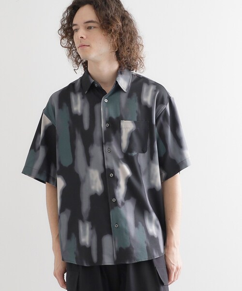 tk.TAKEO KIKUCHI(ティーケータケオキクチ)の「梨地ボカシプリントシャツ(シャツ/ブラウス・メンズ・ネイビー/ダークブラウン/ホワイト/ブラック・04/03/02)」の9枚目の写真