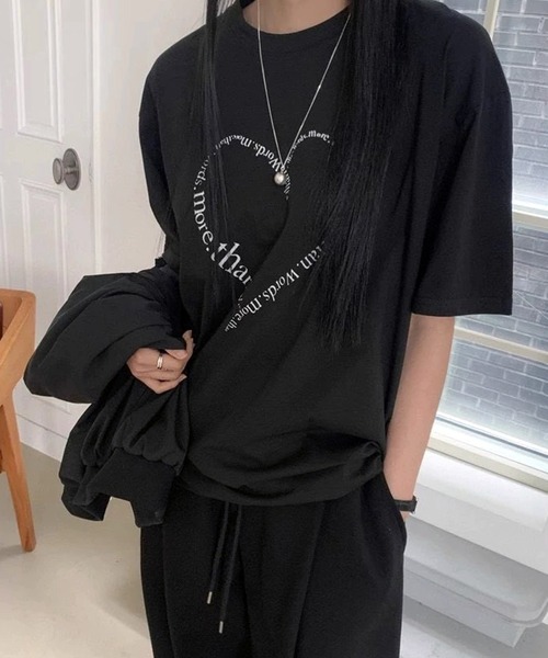 VIBGYOR(ヴィブジョー)の「フロントハートロゴプリントTシャツ 半袖(CZ)(Tシャツ/カットソー・レディース・ホワイト/ブラック/グレー・MEDIUM/LARGE)」の9枚目の写真