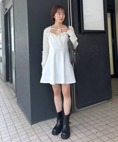 mline（エムライン）の「[mline]フレアタイトミニワンピ（ワンピース・レディース・ブラック/オフホワイト・1/2）」の7枚目の写真