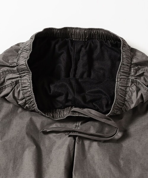 BEAMS（ビームス）の「ワイドストレートフィット ナイロン イージーパンツ（その他パンツ・メンズ・グレー/オリーブ・S/XL/L/M）」の5枚目の写真
