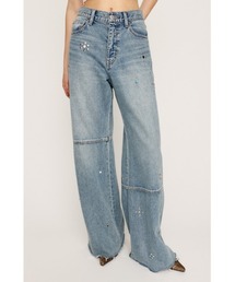 SLY W SEMI FLARE PT-BE フレアデニム SLY（スライ）の「【WEB限定】J/W SEMI FLARE PT ジャスト