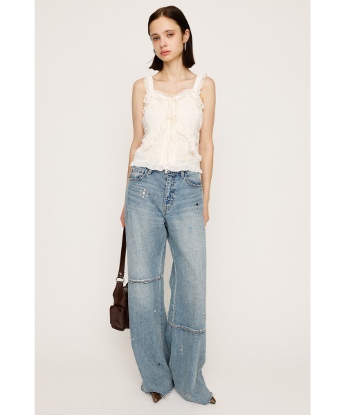 SLY(スライ)の「STUDS SEAM DESIGN FLARE PT-B スタッズ シームデザイン フレアパンツ ビー 秋服(デニムパンツ・レディース・ブルー・1/2)」の2枚目の写真