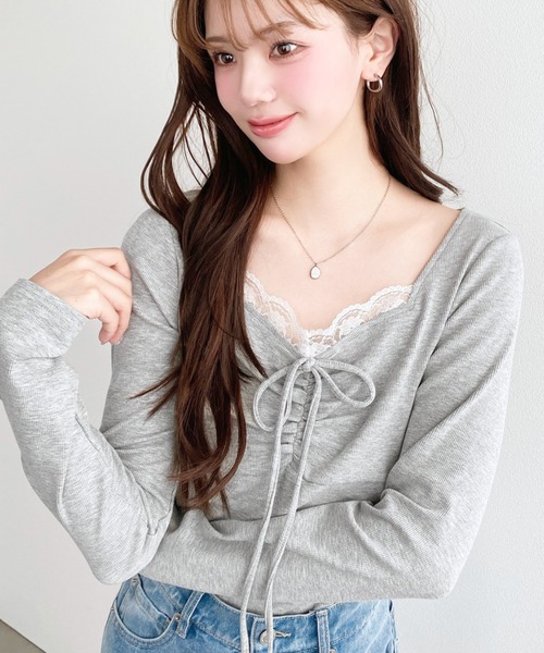 moment+(モーメントプラス)の「無地×ドット×花柄フロントレースギャザーリボン長袖トップス(Tシャツ/カットソー・レディース・ブラック系その他/ブラック/アイボリー/ホワイト系その他/チャコールグレー/杢グレー/ピンク/ネイビー/イエロー系2/ネイビー系/ブラック系2/ホワイト系2・L/M)」の17枚目の写真