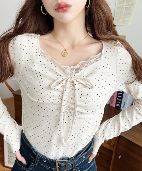 moment+（モーメントプラス）の「無地×ドット×花柄フロントレースギャザーリボン長袖トップス（Tシャツ/カットソー・レディース・ブラック系その他/ブラック/アイボリー/ホワイト系その他/チャコールグレー/杢グレー/ピンク/ネイビー/イエロー系2/ネイビー系/ブラック系2/ホワイト系2・L/M）」の22枚目の写真