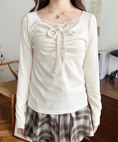 moment+（モーメントプラス）の「無地×ドット×花柄フロントレースギャザーリボン長袖トップス（Tシャツ/カットソー・レディース・ブラック系その他/ブラック/アイボリー/ホワイト系その他/チャコールグレー/杢グレー/ピンク/ネイビー/イエロー系2/ネイビー系/ブラック系2/ホワイト系2・L/M）」の16枚目の写真