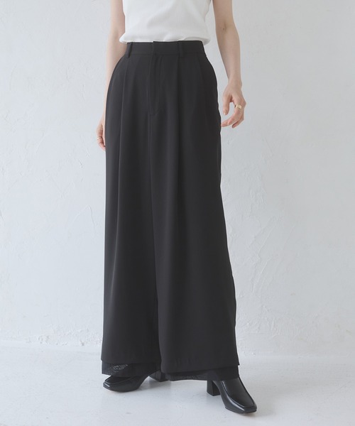 hunch(ハンチ)の「ポリツイル シアーワイドストレートパンツ(その他パンツ・レディース・ブラック/カーキ/ダークブラウン・FREE)」の1枚目の写真