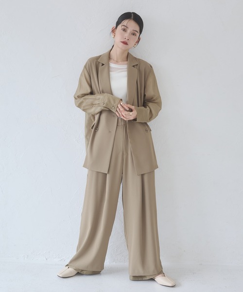 hunch(ハンチ)の「ポリツイル シアーワイドストレートパンツ(その他パンツ・レディース・ブラック/カーキ/ダークブラウン・FREE)」の4枚目の写真