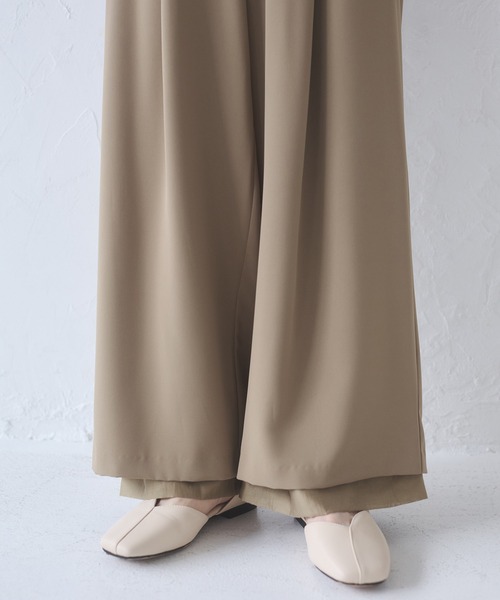 hunch(ハンチ)の「ポリツイル シアーワイドストレートパンツ(その他パンツ・レディース・ブラック/カーキ/ダークブラウン・FREE)」の6枚目の写真