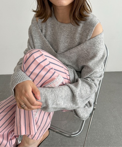 PILIT(ピリット)の「Vネックレイヤードニットset(ニット/セーター・レディース・ホワイト/ピンク/グレー/チャコールグレー・MEDIUM)」の3枚目の写真