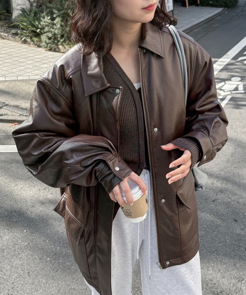 フェイクレザー中綿ブルゾン