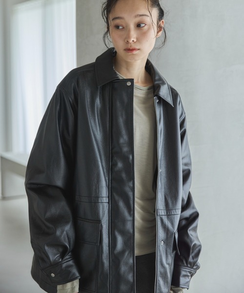 feepur（フェピュール）の「フェイクレザー中綿ブルゾン（その他アウター・レディース・ブラック/ブラウン・MEDIUM）」の8枚目の写真