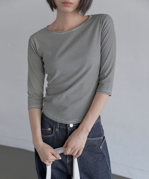 UNE MANSION(ユヌマンション)の「【UNE ORIGINAL】選べるユニークパターンラウンドネック7分丈カットソー(Tシャツ/カットソー・レディース・チャコールグレー/バーガンディー/ネイビー/ブラック・SMALL/MEDIUM)」の1枚目の写真