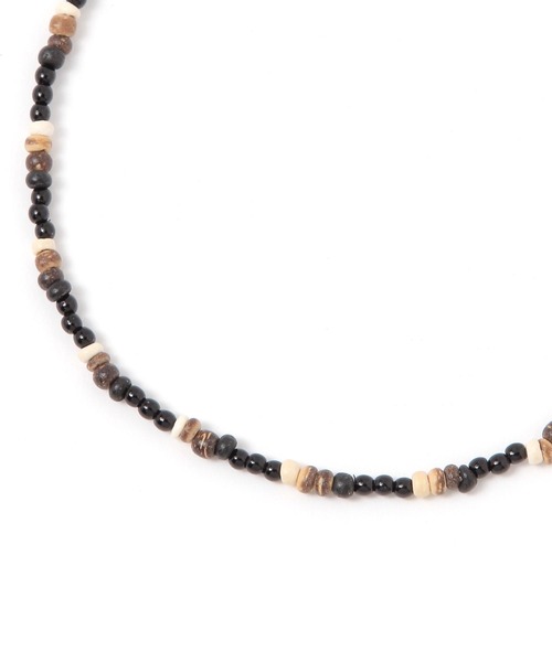 BAYFLOW（ベイフロー）の「ウッドビーズネックレス（ネックレス・メンズ・グリーン/ナチュラル/ブラック・FREE）」の2枚目の写真